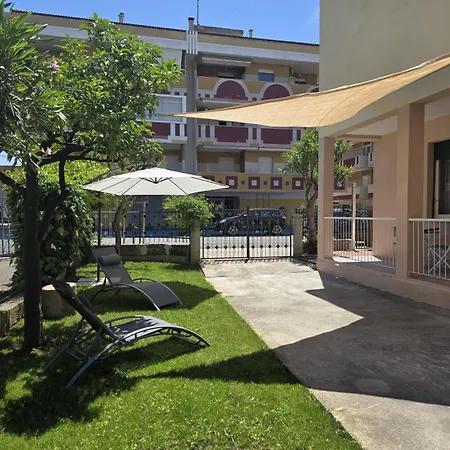 アパート Casa Marino, 100 Meters From The Sea Montesilvano Marina